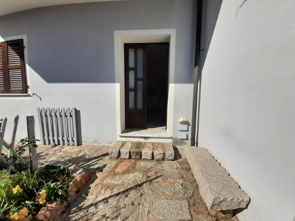 I Giardini Di Carmen Lejlighed La Maddalena  Eksteriør billede